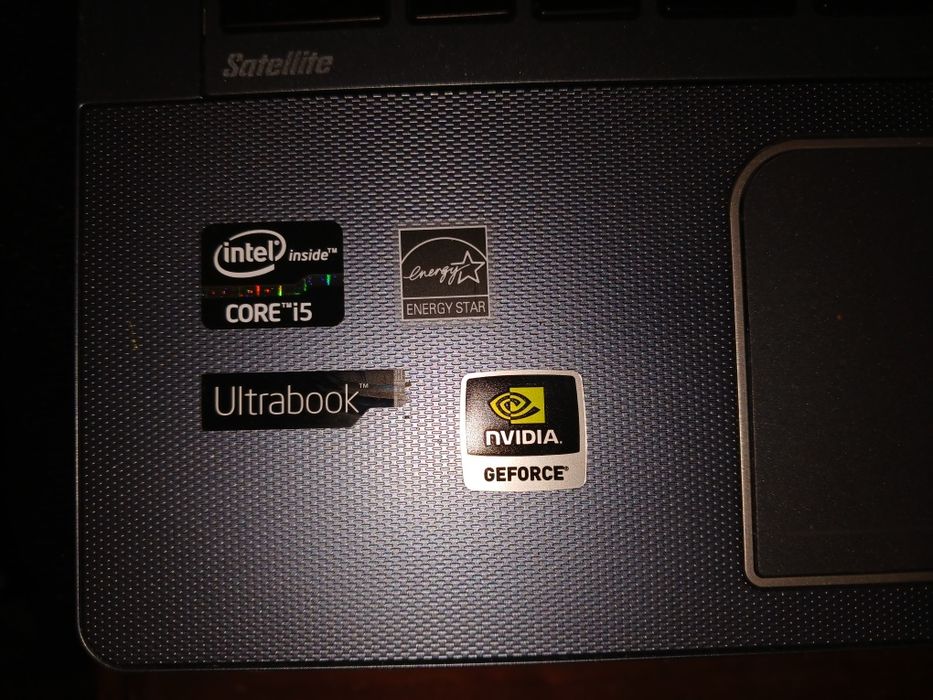 Toshiba completamente novo