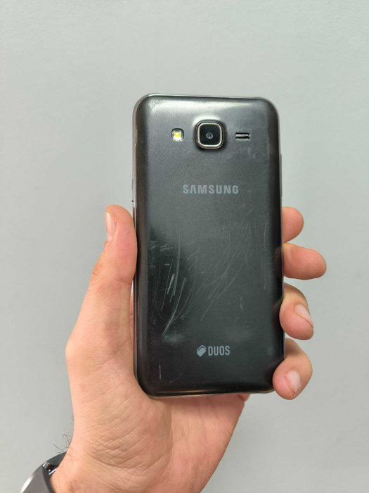 Мобільний телефон Samsung Galaxy J5 (SM-J500H)