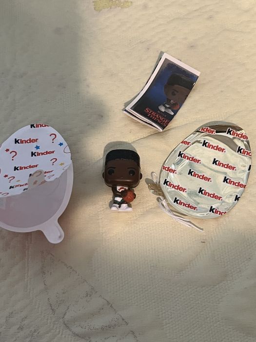 Макс Kinder Joy Stranger Things + Лукас лот з 2 фігурок