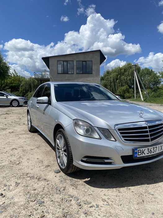 Mercedes-benz w212