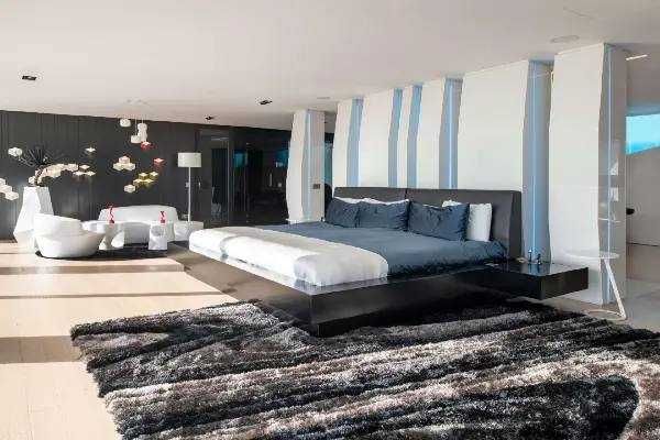 Від власника! Продаж вілли на березі моря поруч Барселона. Золота Віза