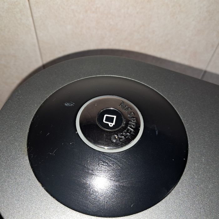 Máquina café Nespresso Vertuo Plus Deluxe