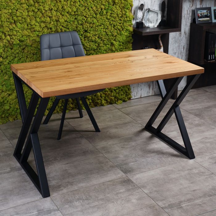 Обідній стіл в стилі лофт