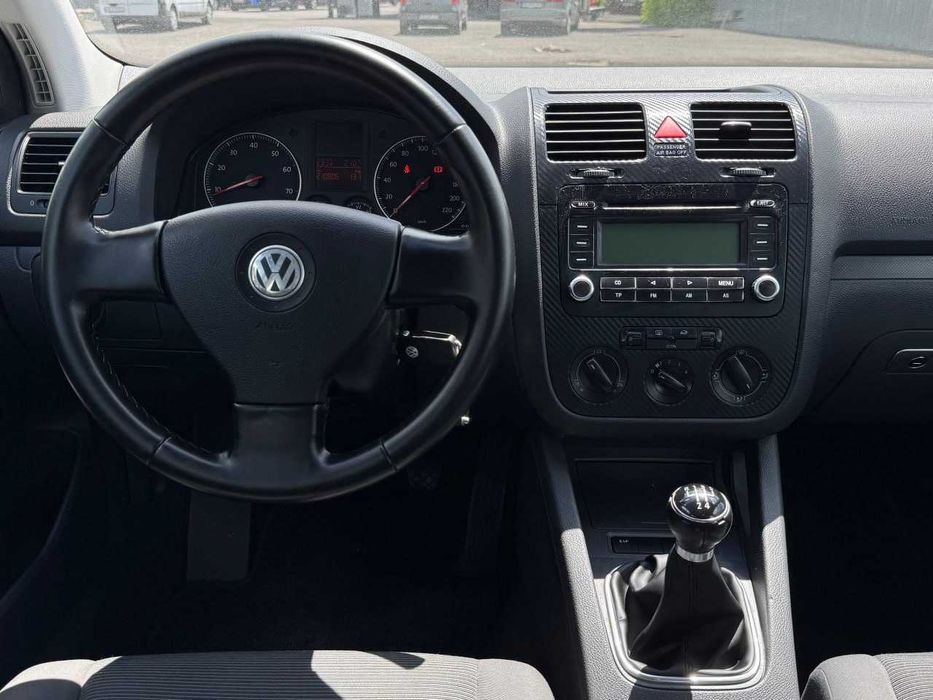 Продам  Volkswagen Golf 2005. Можна в розстрочку, під викуп.