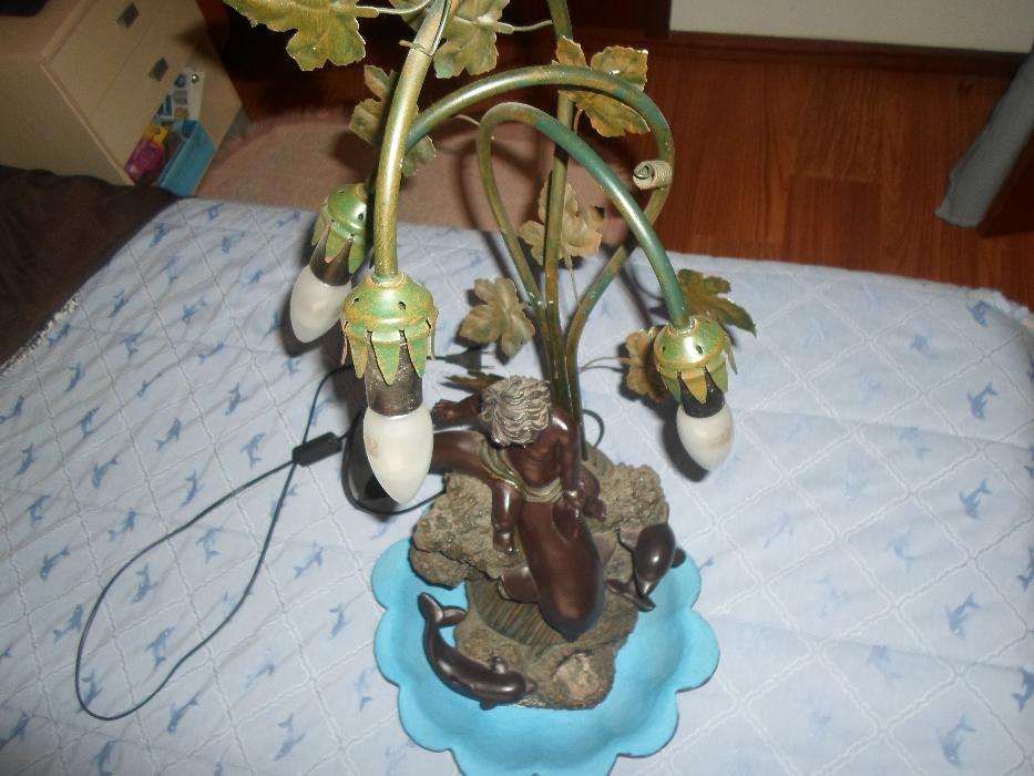 candeeiro com fonte / fonte decorativa