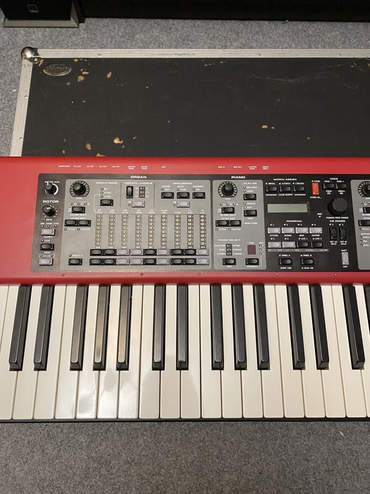 Синтезатор Nord Stage EX 76