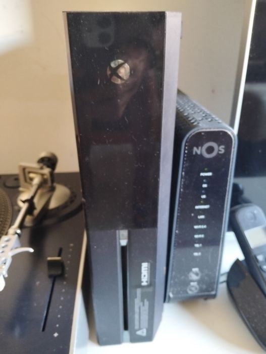Vendo consola Xbox One