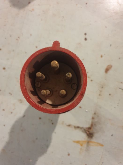 Wtyczka siłowa 16a na 5 bolców geeform