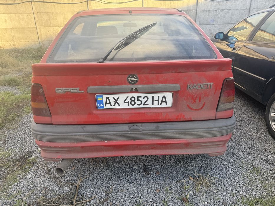 Opel Kadett/Разборка/Запчасти/Двигатель/Коробка,на запчасти.