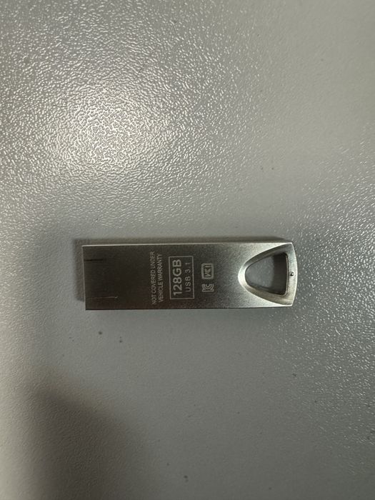 Оригінальна флешка Tesla 128 Gb