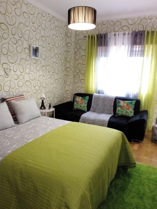 Quarto para alugar, disponível disponível 28 deste mês, ambiente sossegado.