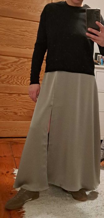 Spódnica satynowa Vero Moda [midi/maxi]