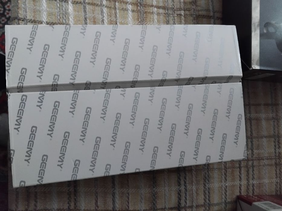 машинки для стрижки волосся   Grunhelm GHC930 Професійна машинка Geemy