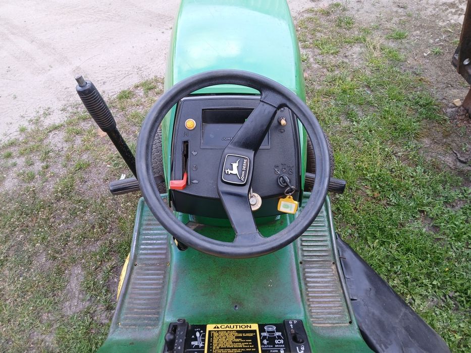 Kosiarka traktorek John Deere 130