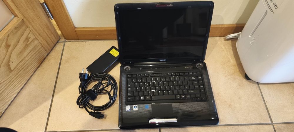 PC portátil Toshiba Satélite A300