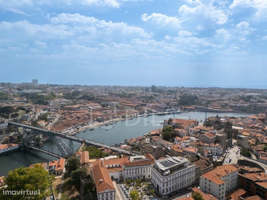 T2 renovado e pronto para habitar no Centro Histórico do Porto