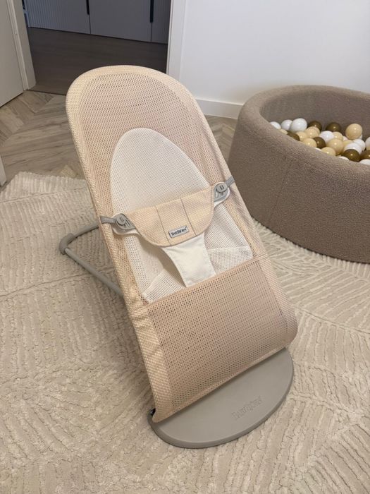 Leżaczek BabyBjorn