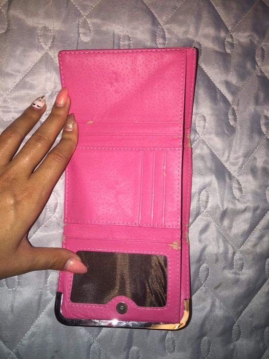 carteira Girls generation e chapeu Caitlyn