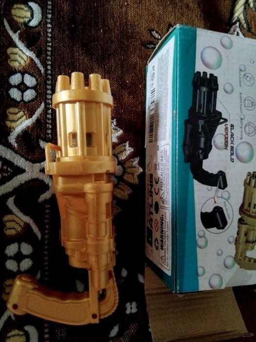 Новый водяной  пистолет