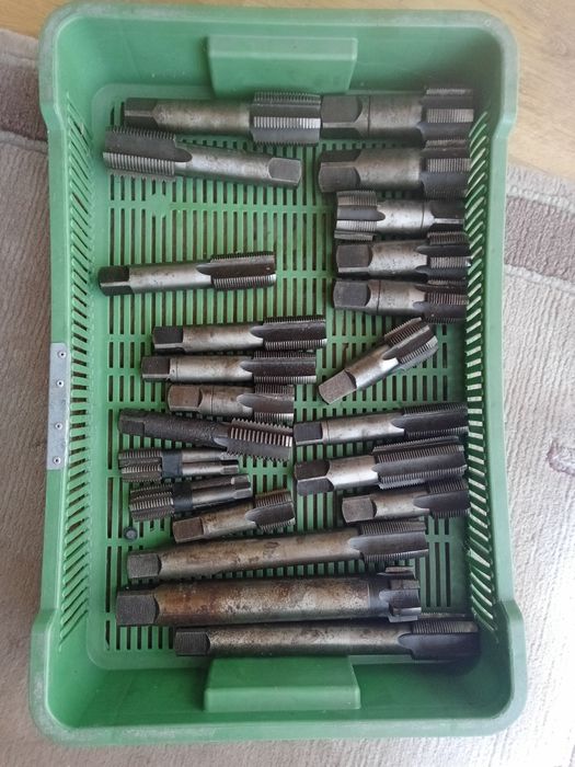 Gwintowniki metryczne i calowe.