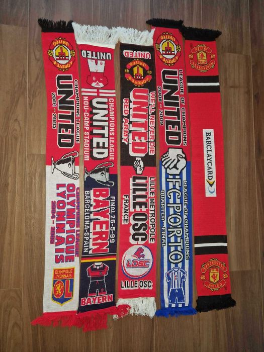 Manchester United kolekcja szalików