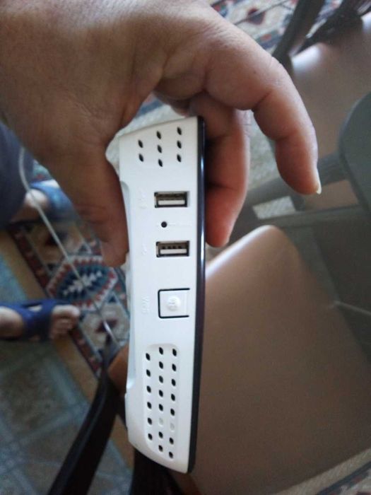 Router Technicolor TG784n V3, como NOVO!