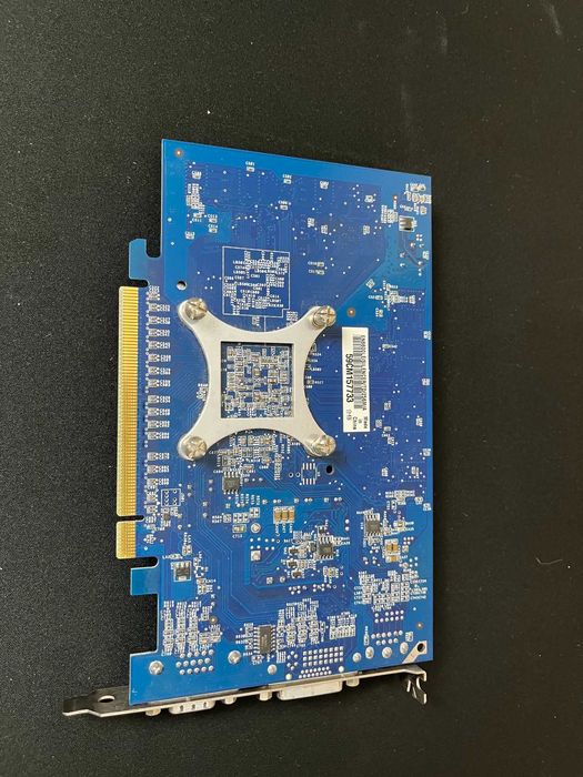 Placa gráfica NVIDIA Geforce 6600 LE 256 MB DDR