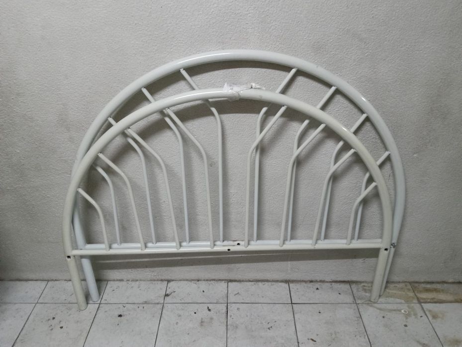 Cama+ estrado +colchão