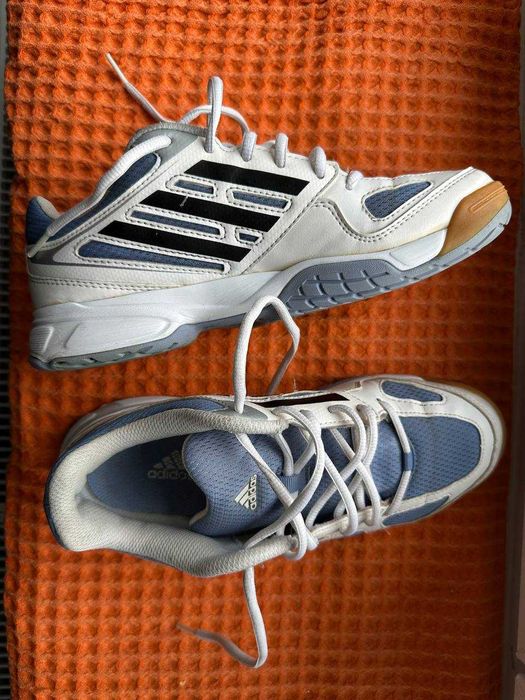 Кросівки Adidas 38 розмір