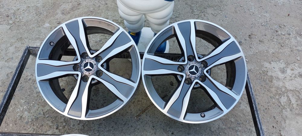 Диски Mercedes AMG R17 5x112 7J ET48,5 B class W246 C class W205