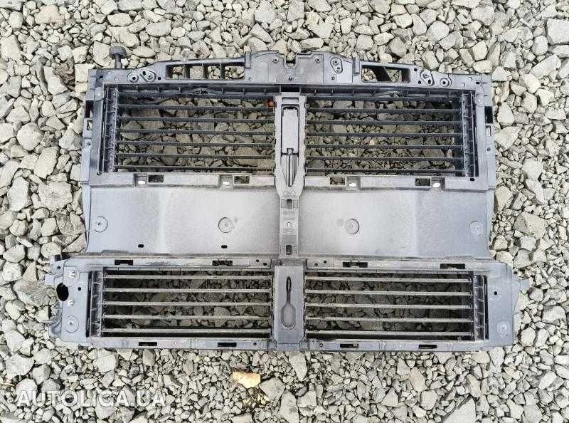 Жалюзи решетки радиатора LX6Z-5816146-H LINCOLN Corsair 2020 год шрот