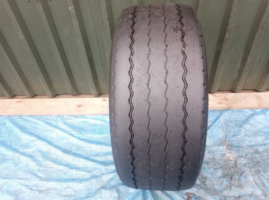 Opona Pirelli 385/55 R - 22.5 22,5 St 01 Base