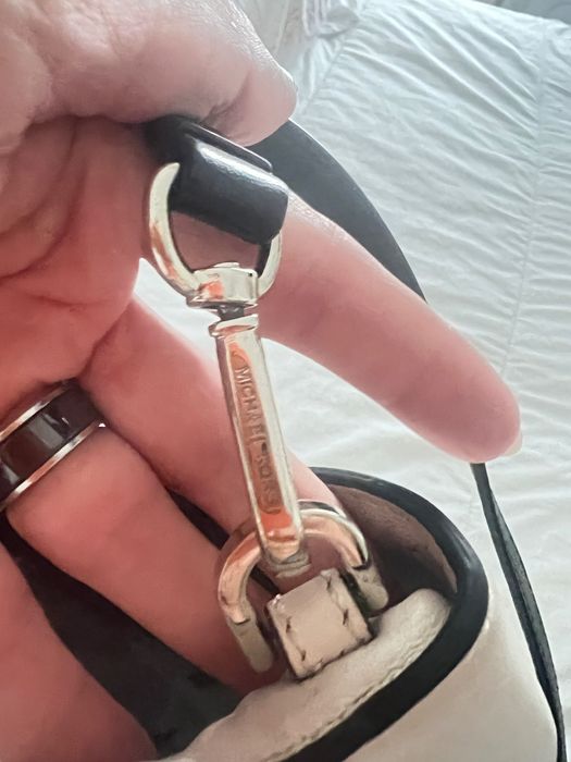 Mala Michael Kors