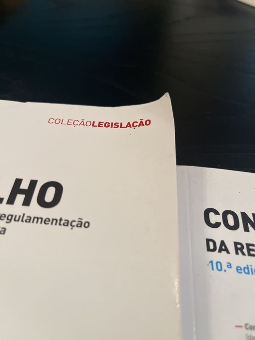 Livros Código de Trabalho e Constuição Portuguesa