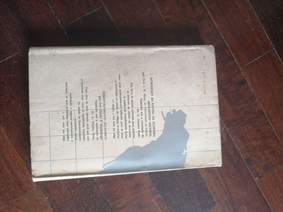 Vendo livro "Revolução no Ocidente"