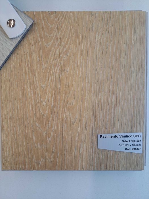 Flutuante Vinílico SPC - 5 MM