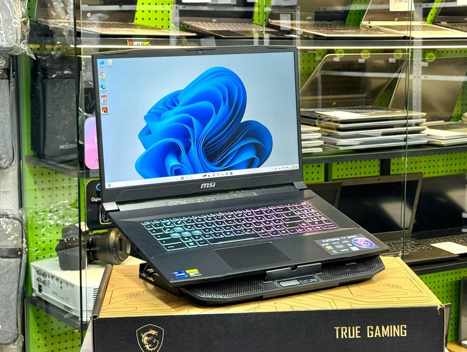 17 Дюймів Ігровий MSI KATANA 17 B13v / RTX 4060 / Core i7-13620H