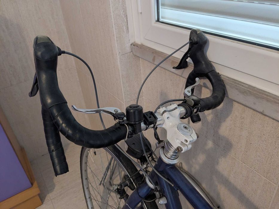Bicicleta touring com alforges