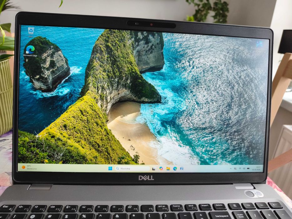 Duży ładny laptop Dell Latitude 5510