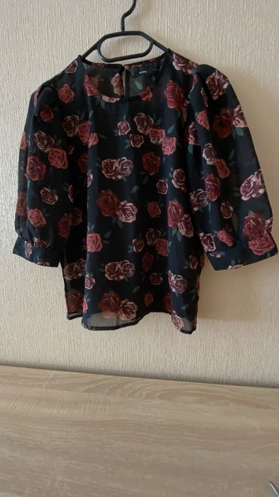 Блуза жіноча