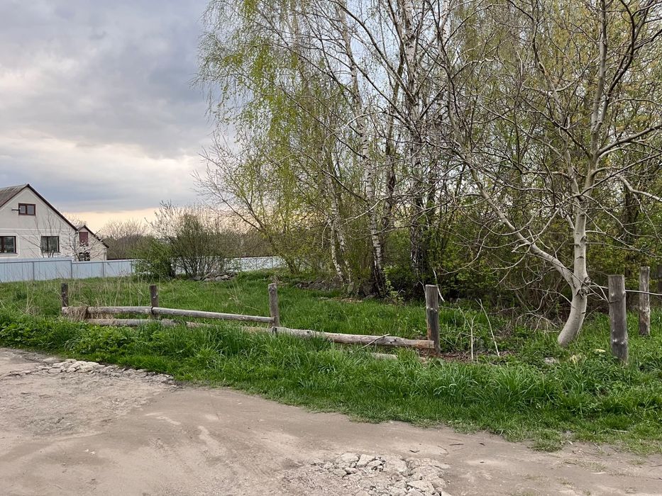 Продається земельна ділянка вул.Дружби 108