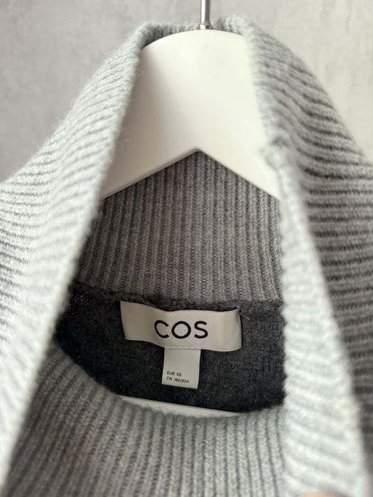 100% вовна сірий светр COS