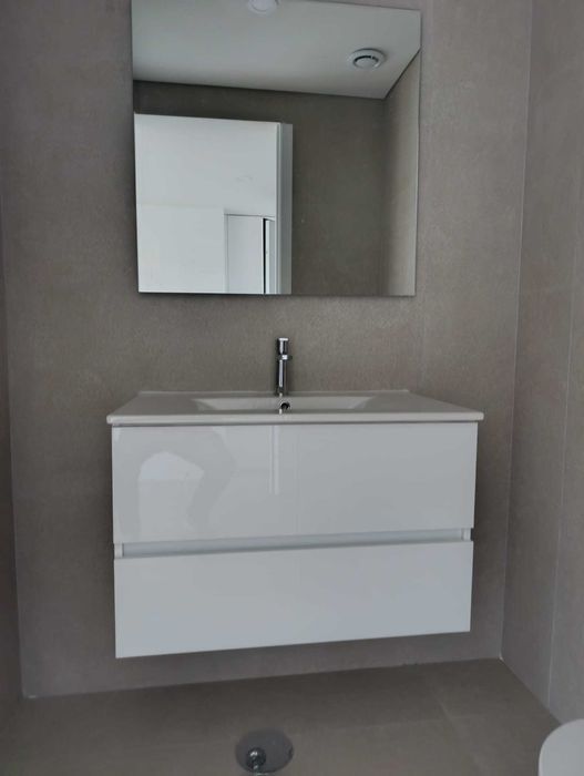 Conjunto de WC Valadares