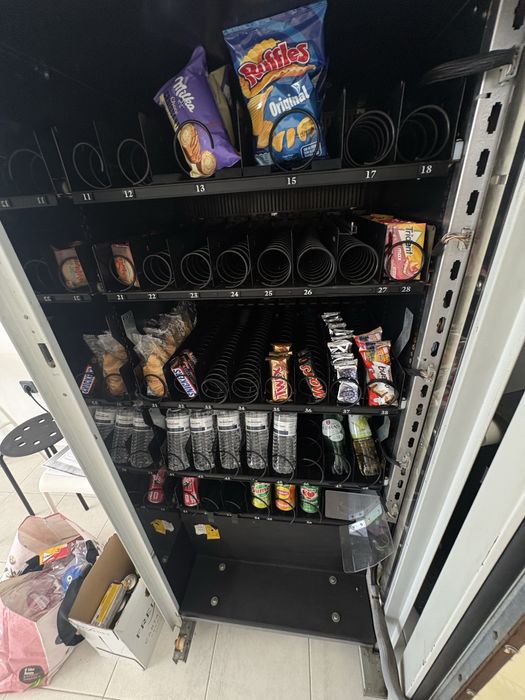 IMPECÁVEL, TROCO maquina de venda por qualquer coisa