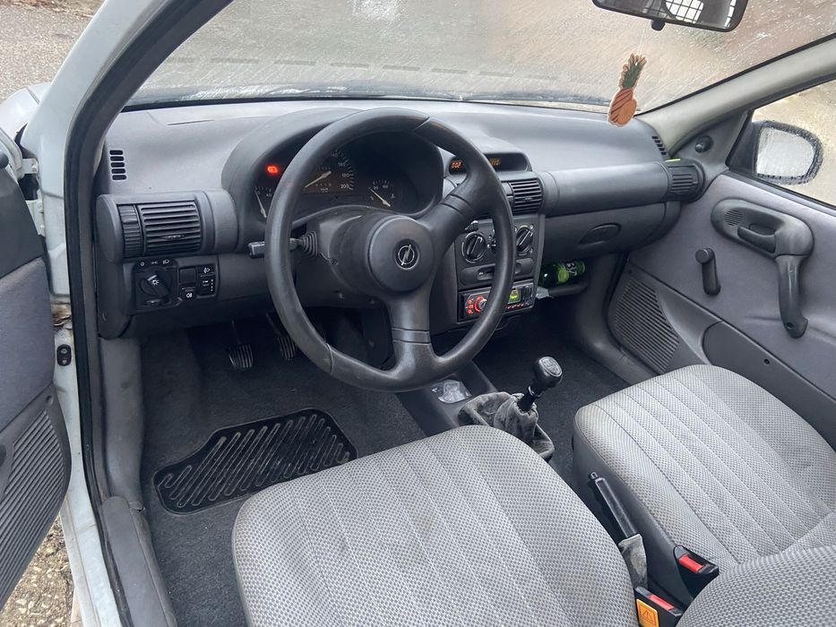 Opel corsa 1.7 comercial