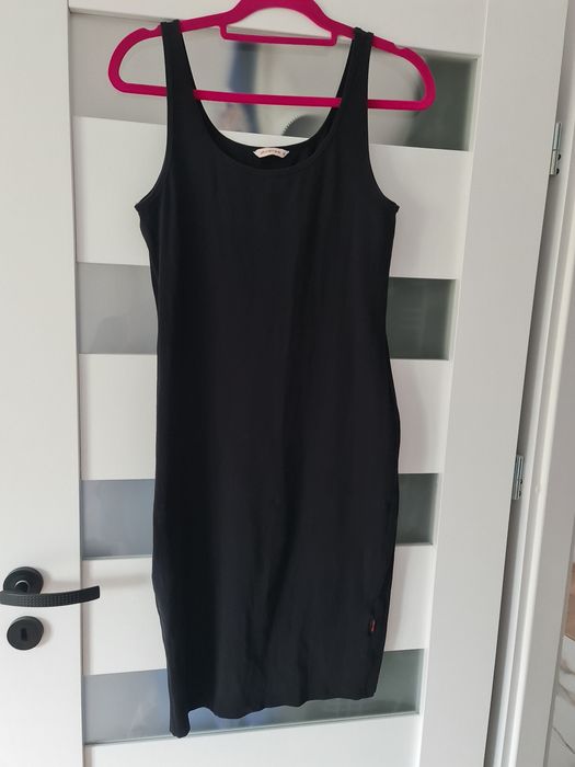 Sukienki różne rozmiary.