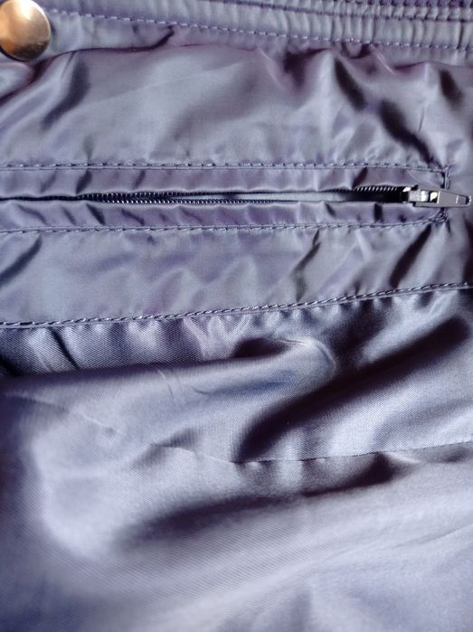 Пуховик синьо-фіолетового кольору дуже теплий