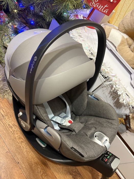 Автолюлька Cybex Cloud Z з поворотною базою