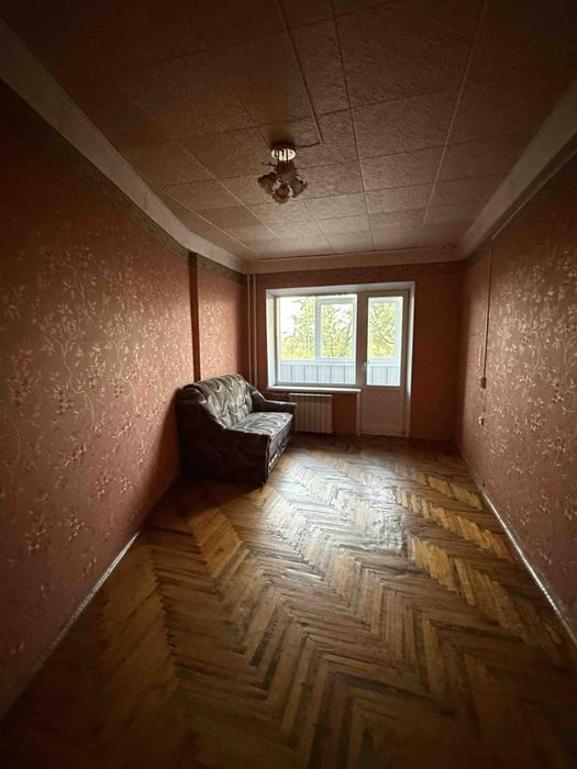 Сдам 3 комнатную квартиру улица Светлая ,4 этаж