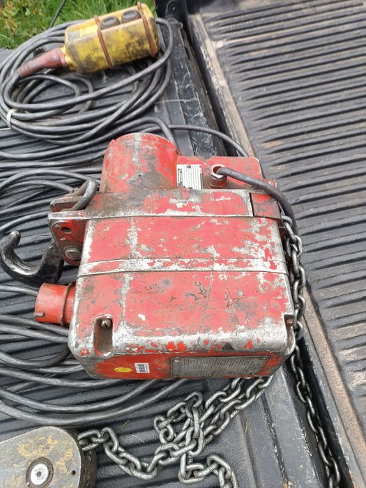 Elektryczny wciągnik łańcuchowy 1 tona wciągarka 1000 kg.